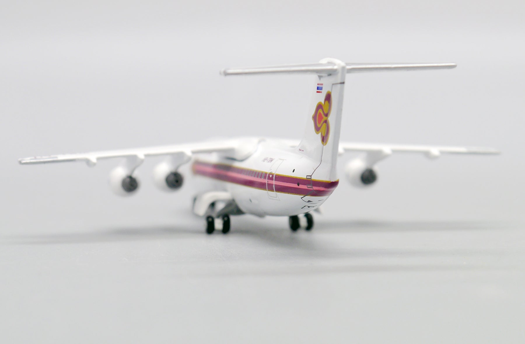 Thai Airways International BAe 146-300 (Avro RJ100) HS-TBM (LH4242)