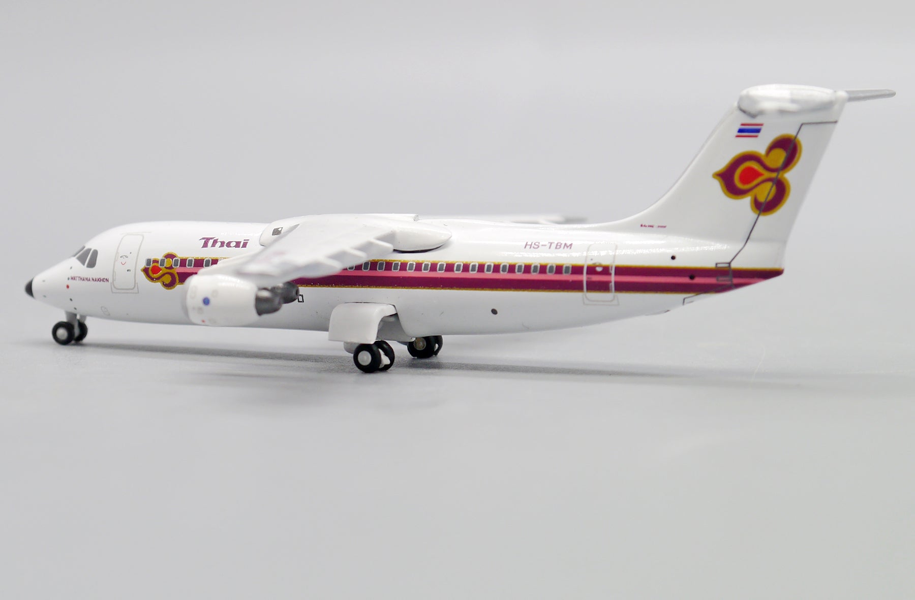 Thai Airways International BAe 146-300 (Avro RJ100) HS-TBM (LH4242)