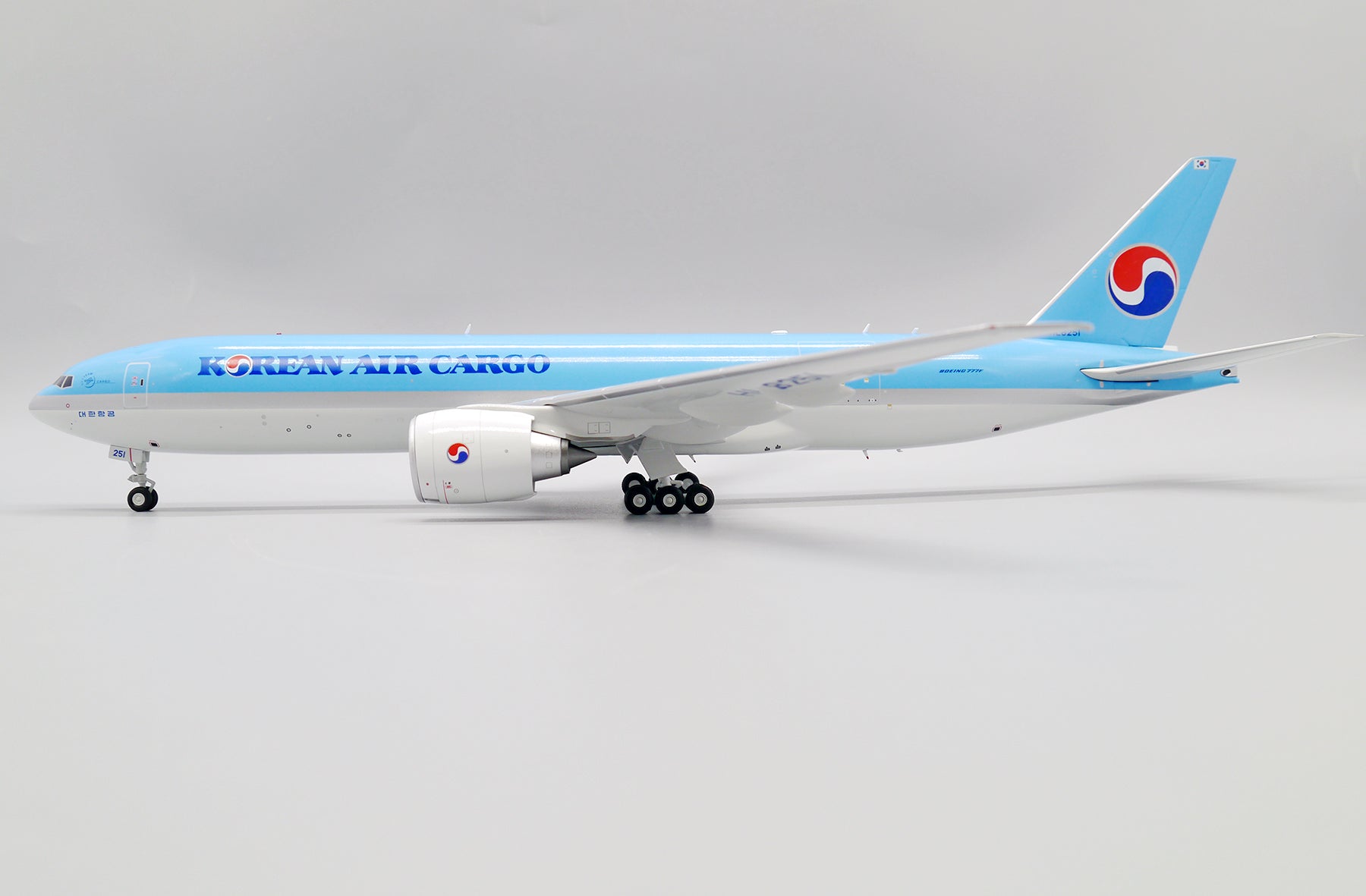 Korean Air Cargo Boeing 777F HL8251 (SA2004)