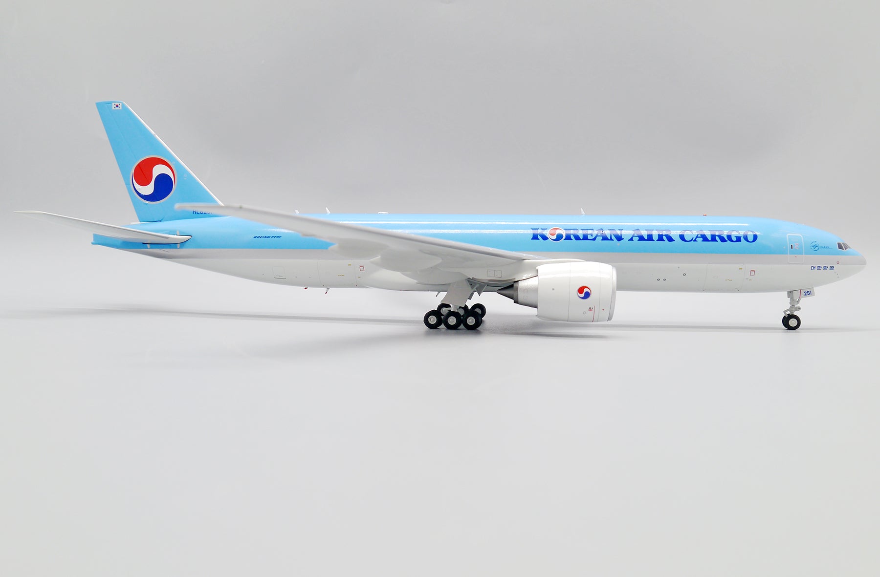 Korean Air Cargo Boeing 777F HL8251 (SA2004)