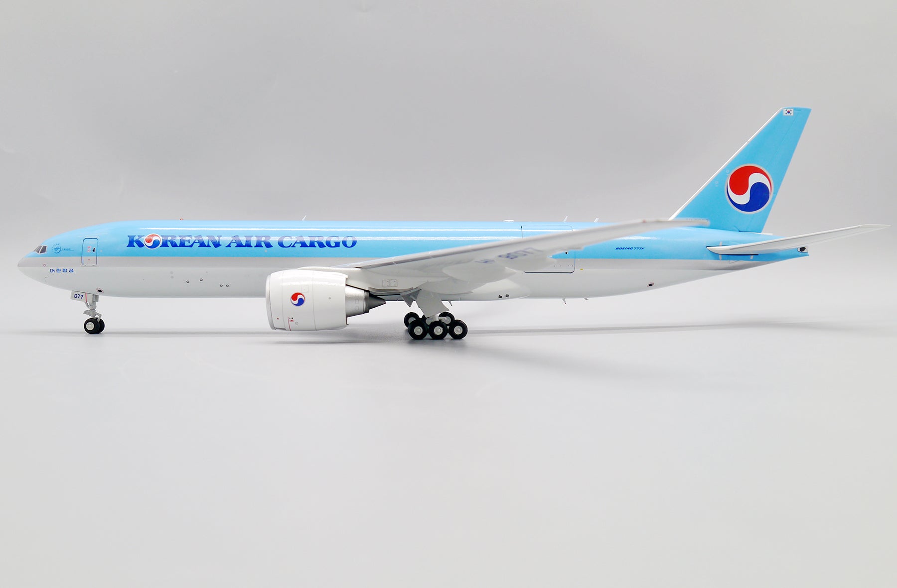 Korean Air Cargo Boeing 777F HL8077 'interactive series' (SA2005C)