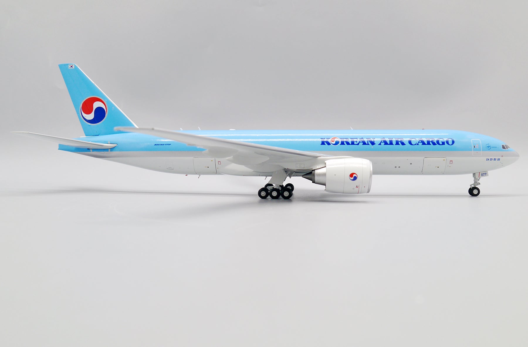 Korean Air Cargo Boeing 777F HL8077 'interactive series' (SA2005C)