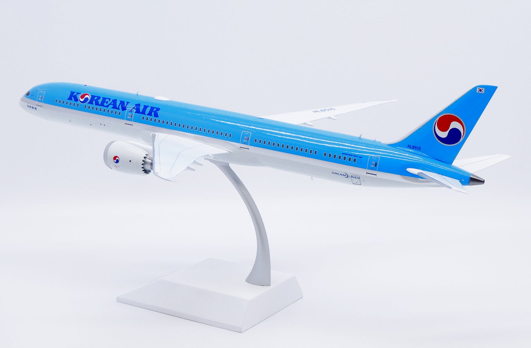 Korean Air Boeing 787-10 HL8515 (SA2069)