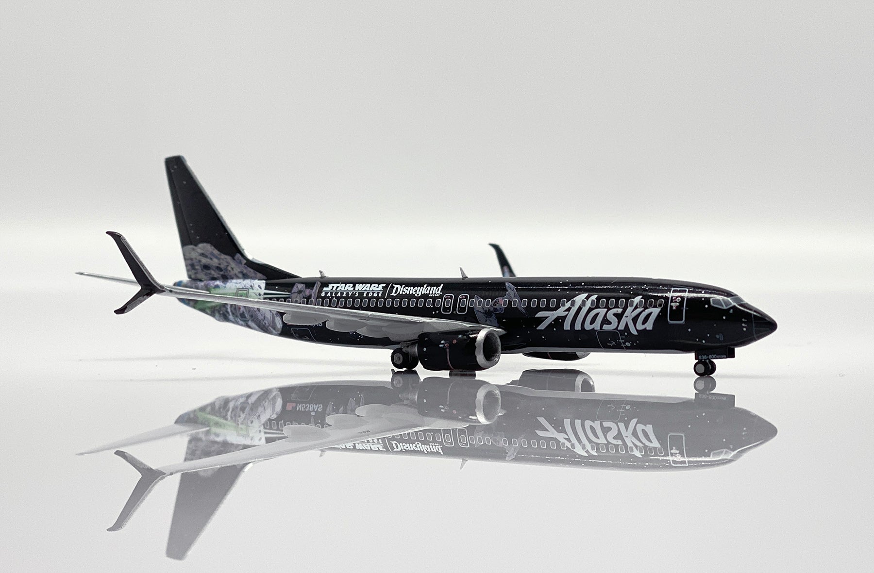 Alaska Airlines Boeing 737-800 N538AS 'Star Wars Galaxy's Edge' (SA4009)