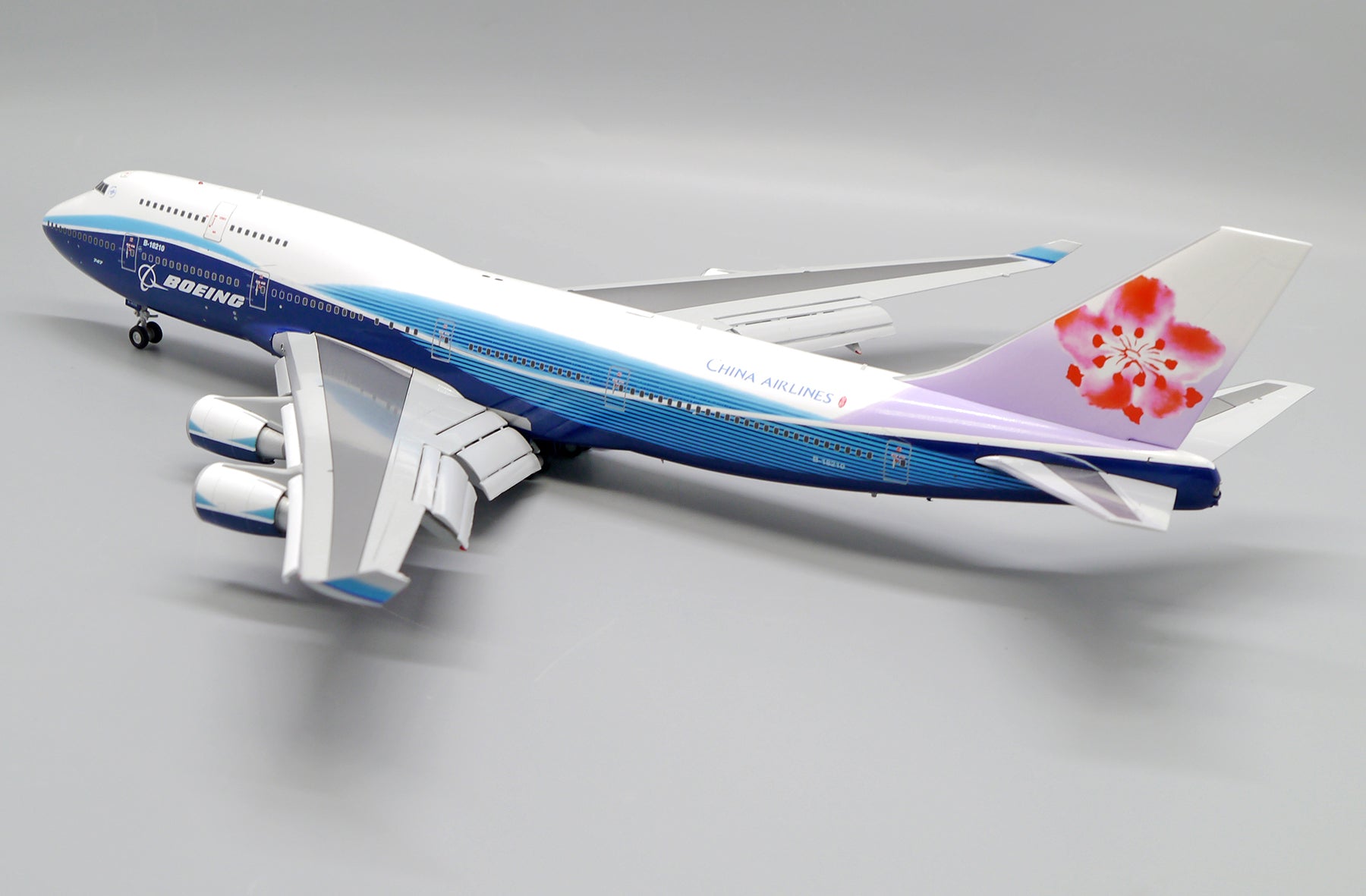 China Airlines Boeing 747-400 B-18210 'Dreamliner Livery / Flaps Down' (XX20094A)