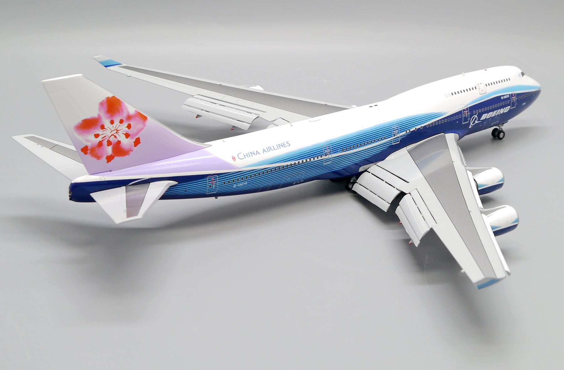 China Airlines Boeing 747-400 B-18210 'Dreamliner Livery / Flaps Down' (XX20094A)
