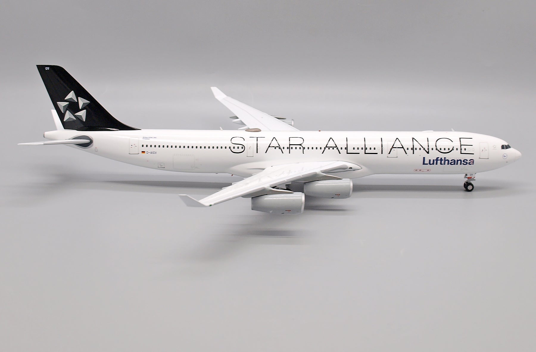 Lufthansa Airbus A340-300 D-AIGV 'Star Alliance' (XX20151)