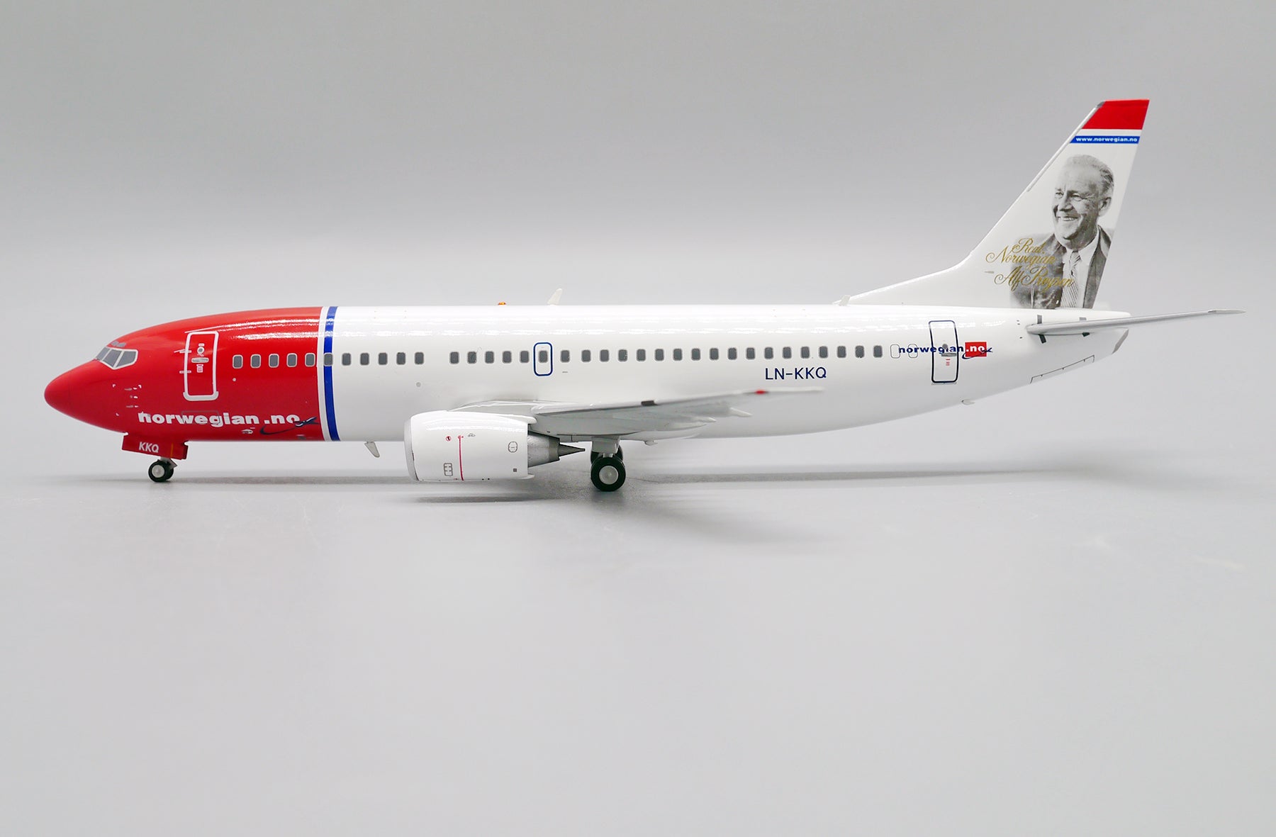 Norwegian Air Shuttle Boeing 737-300 LN-KKQ 'Real Norwegian - Alf Proysen' (XX20178)