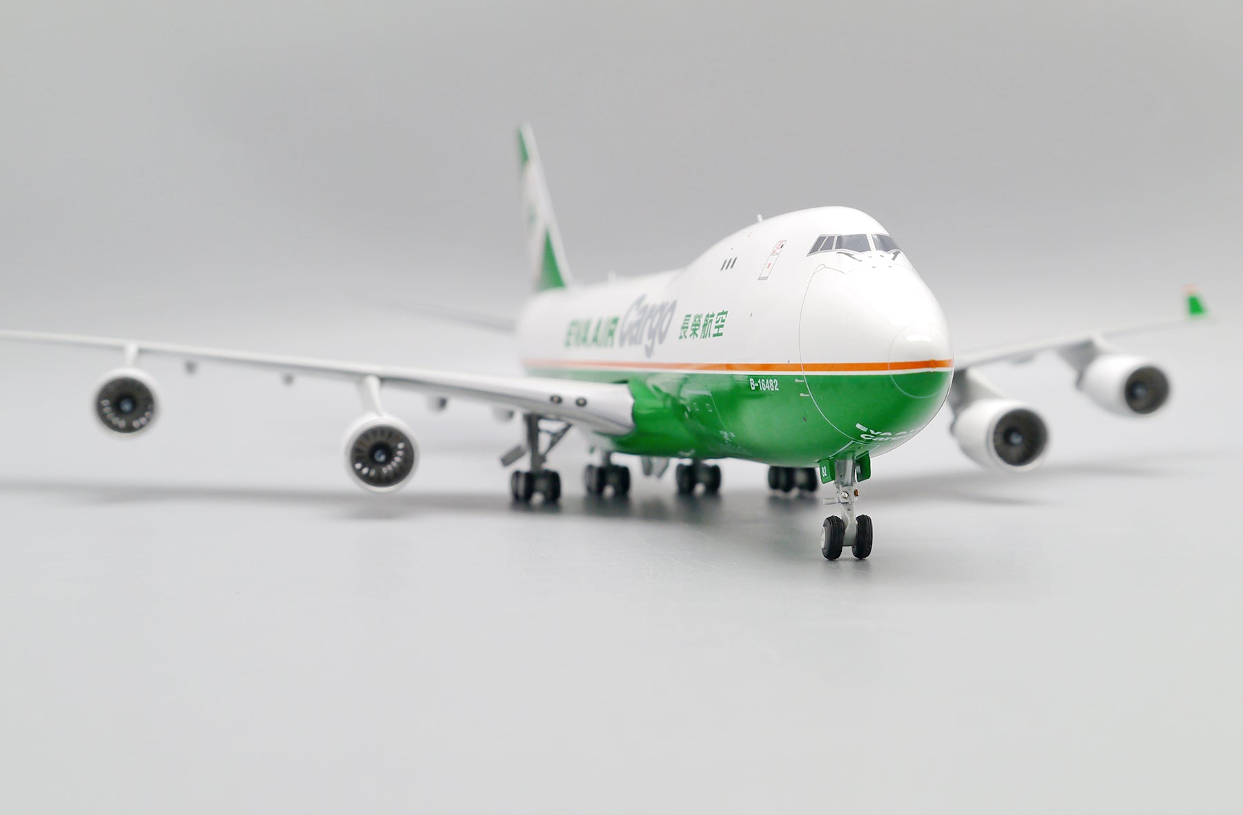 EVA Air Cargo Boeing 747-400F B-16482 (XX20257)