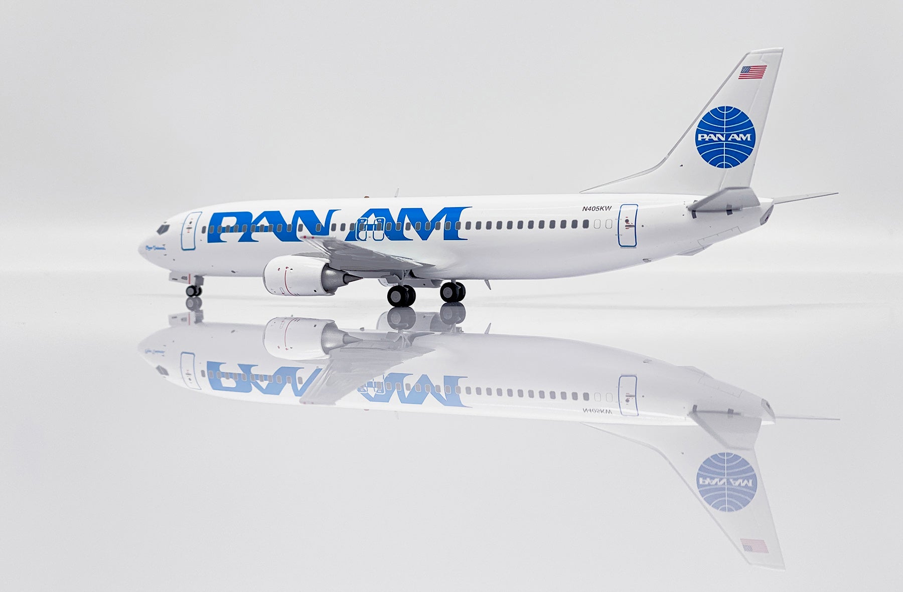 Pan American / PAN AM Boeing 737-400 N405KW 'Clipper Undaunted' (XX20396)