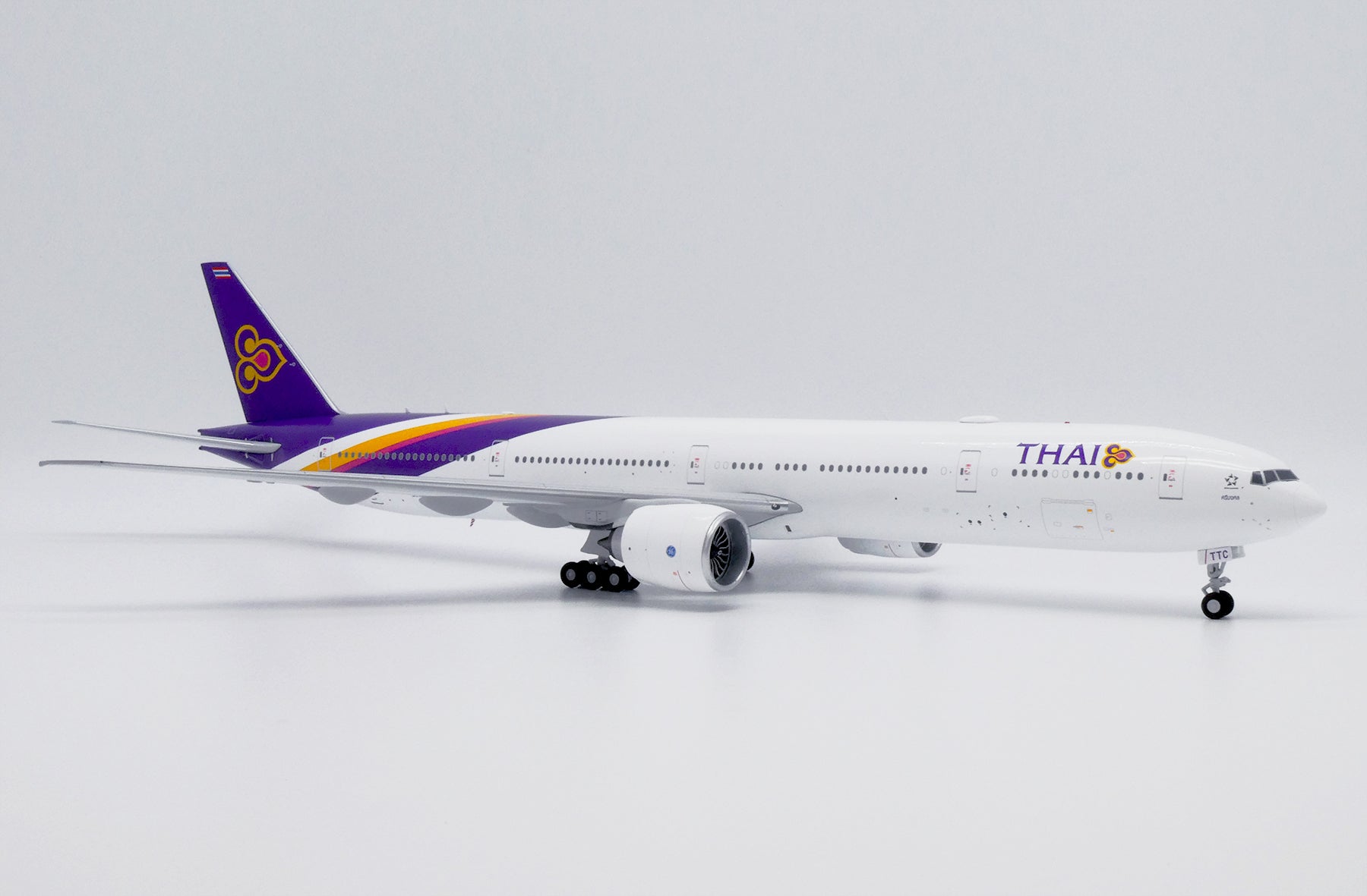 Thai Airways International Boeing 777-300ER HS-TTC (XX20421)