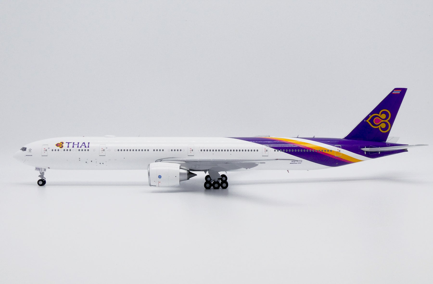 Thai Airways International Boeing 777-300ER HS-TTC (XX20421)