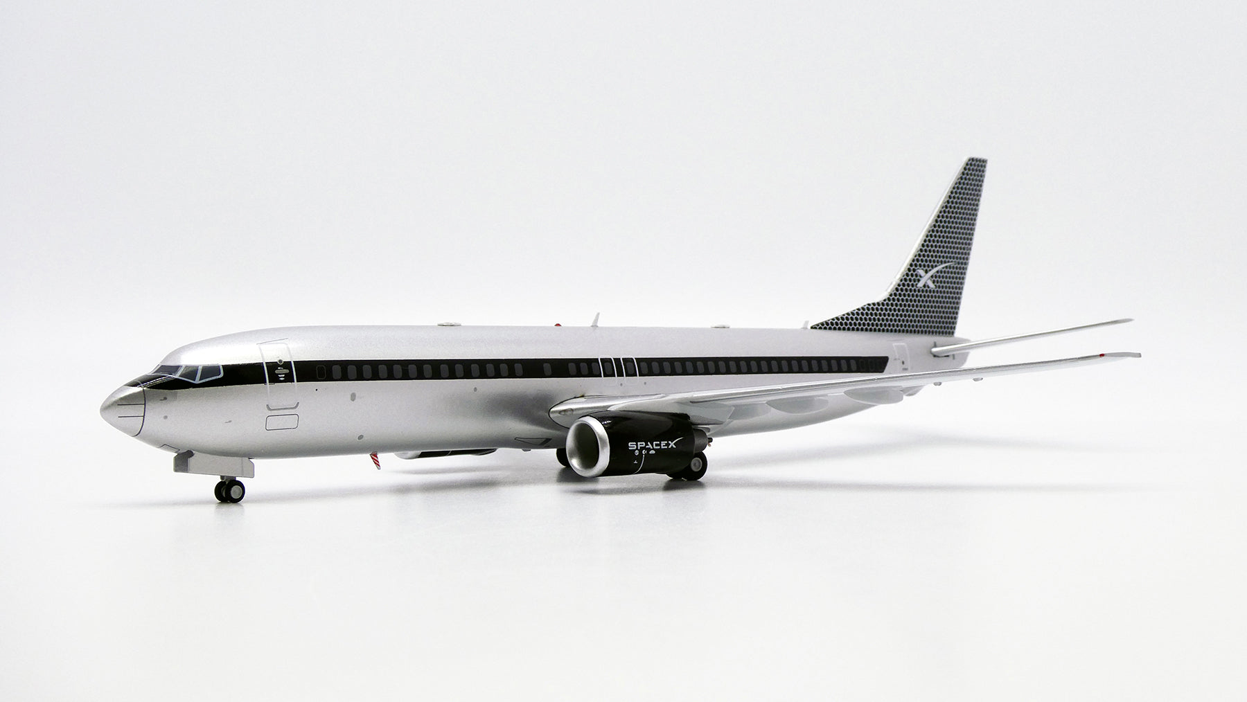 SpaceX Boeing 737-800 N154TS (XX20558)