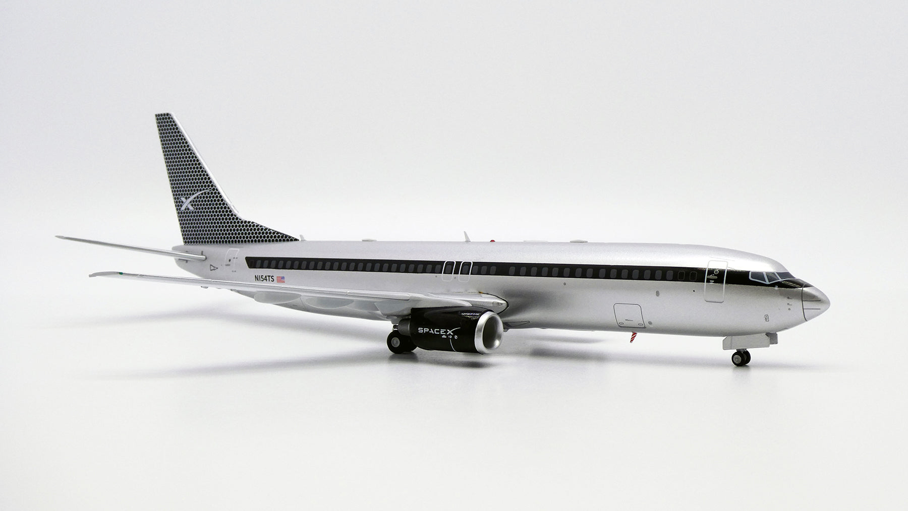 SpaceX Boeing 737-800 N154TS (XX20558)