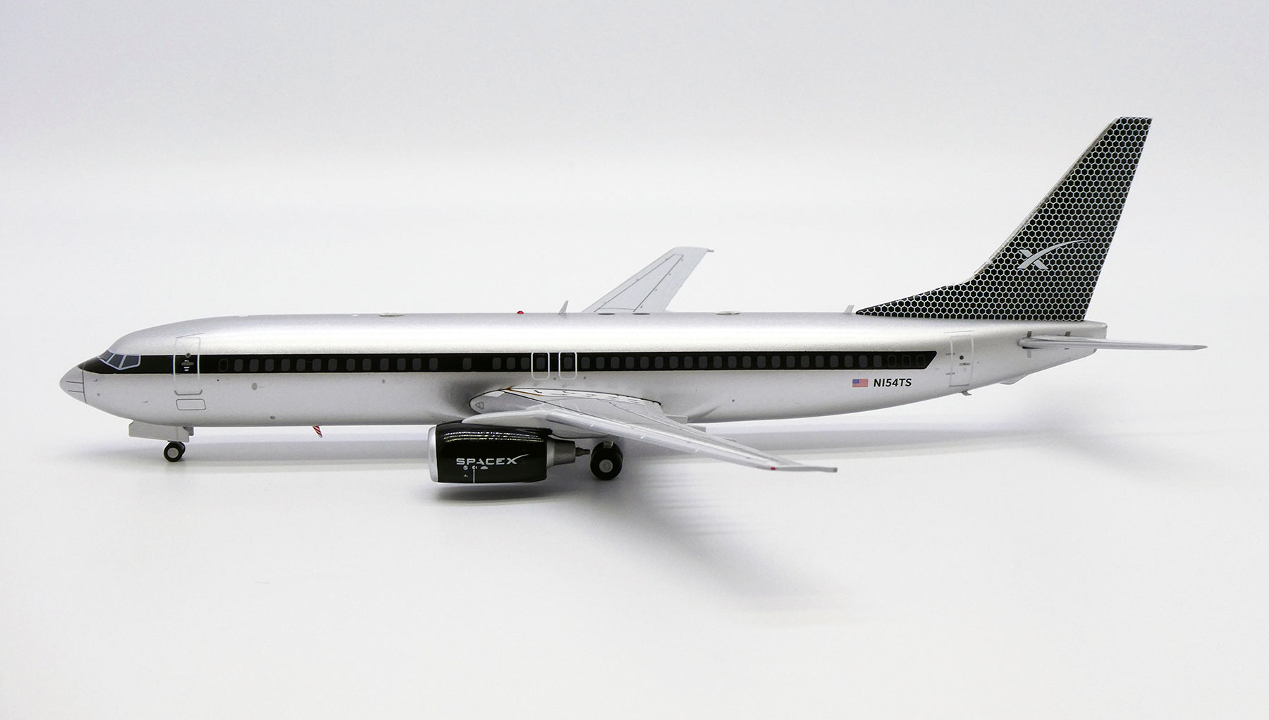 SpaceX Boeing 737-800 N154TS (XX20558)
