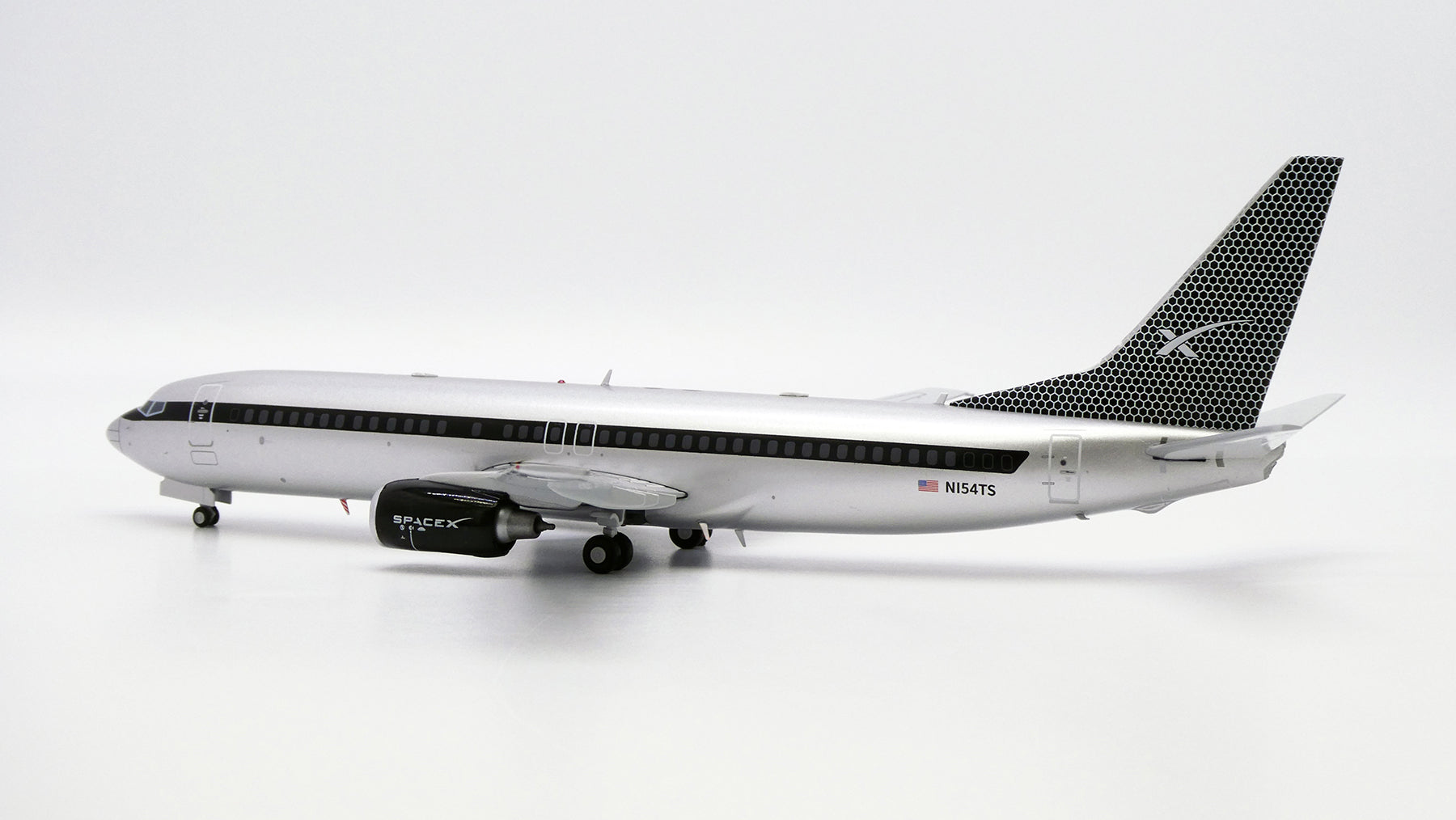 SpaceX Boeing 737-800 N154TS (XX20558)