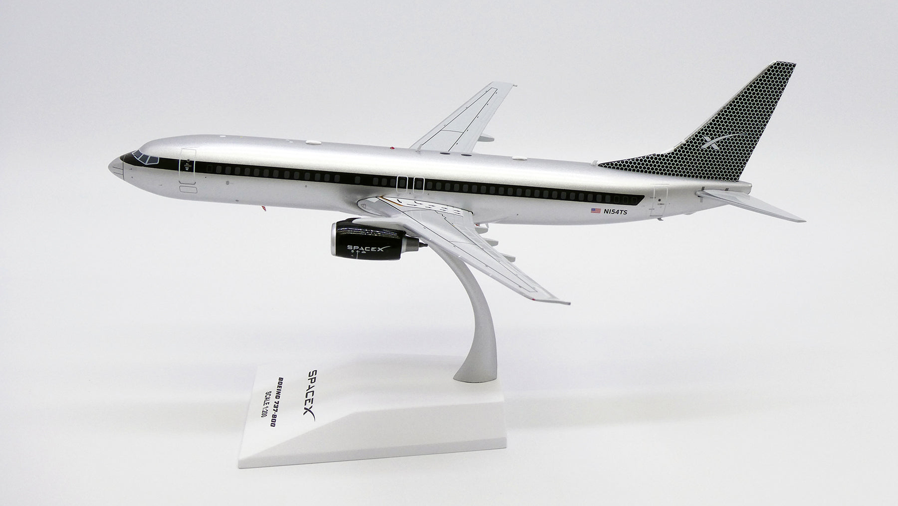 SpaceX Boeing 737-800 N154TS (XX20558)