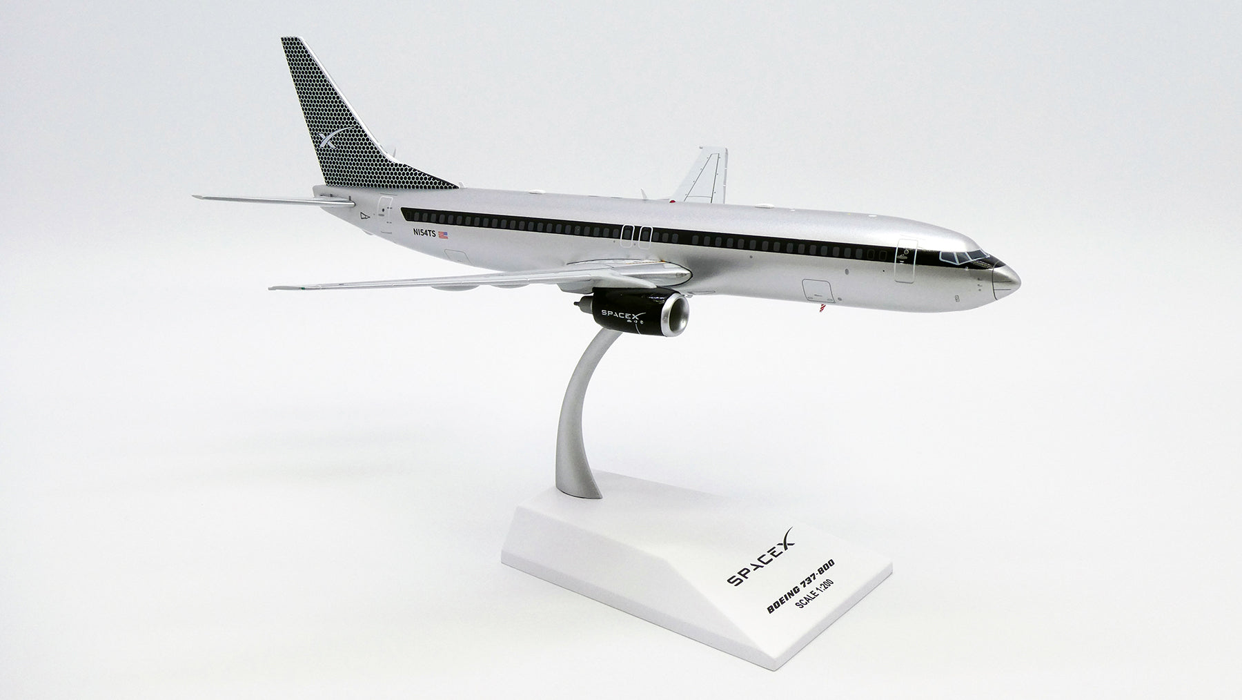 SpaceX Boeing 737-800 N154TS (XX20558)