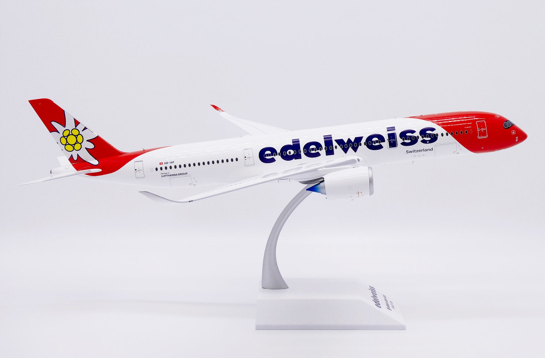 edelweiss air Airbus A350-900 HB-IHF (XX20569)