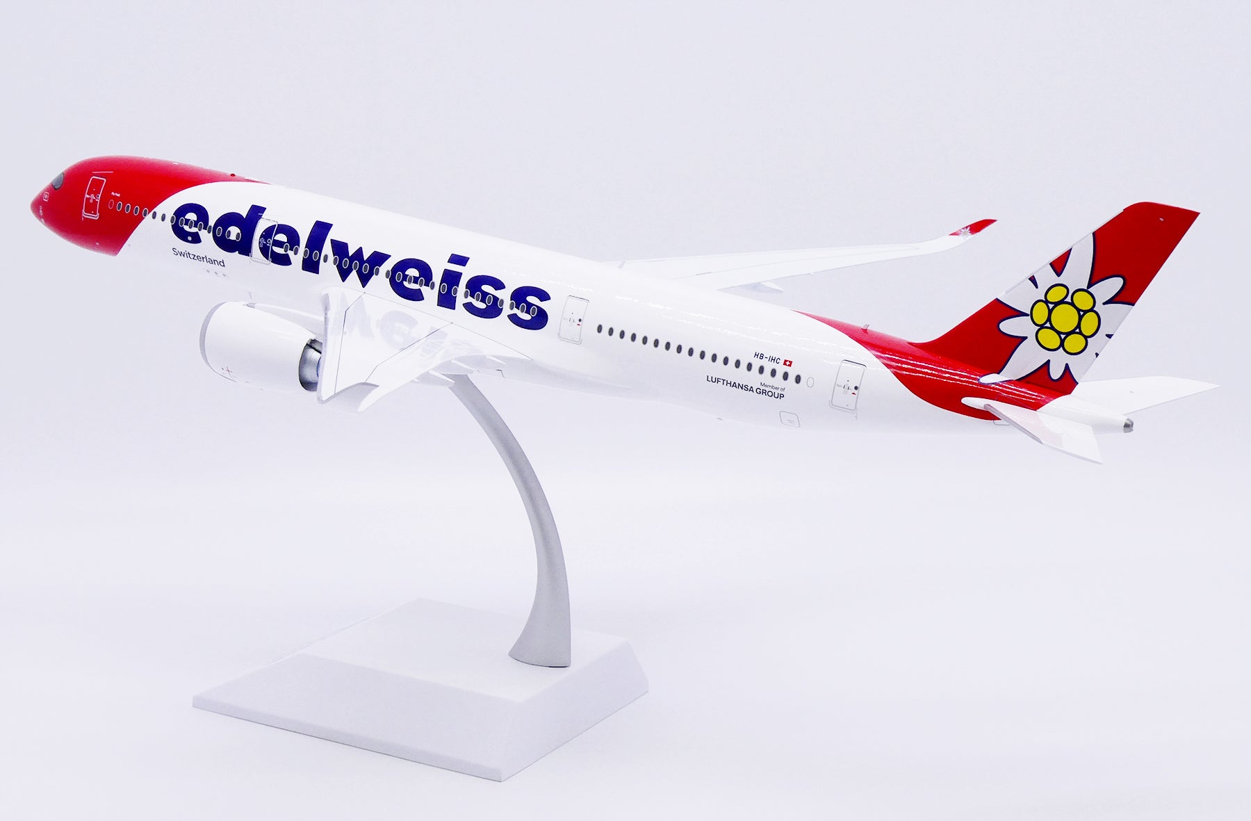 edelweiss Air Airbus A350-900 HB-IHC (XX20626)