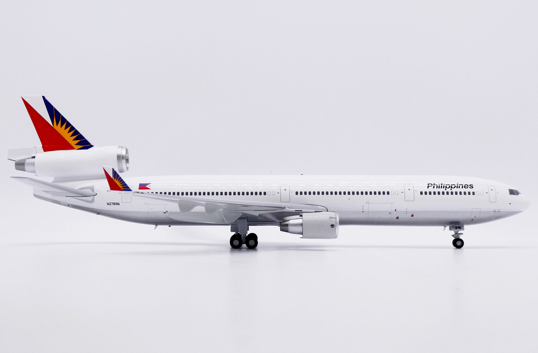 Philippine Airlines McDonnell Douglas MD-11 N278WA (XX20648)