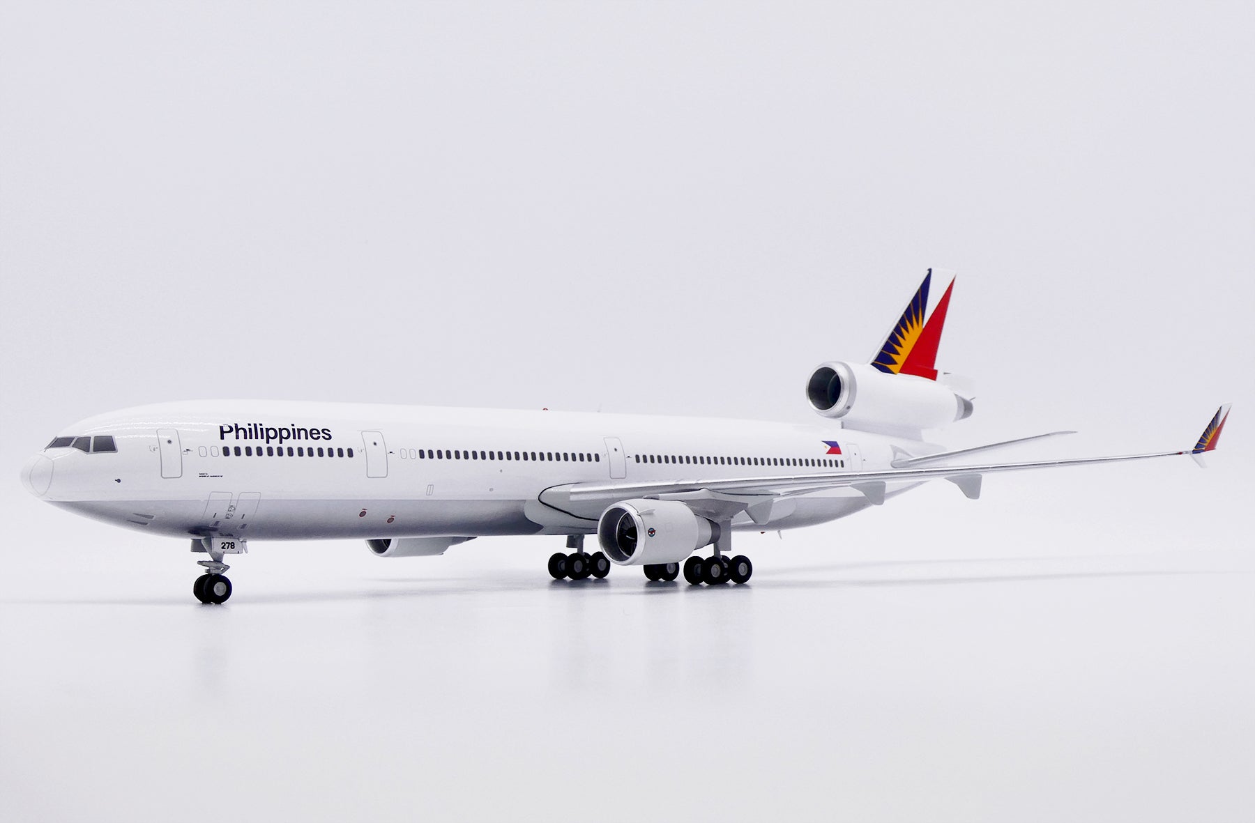Philippine Airlines McDonnell Douglas MD-11 N278WA (XX20648)