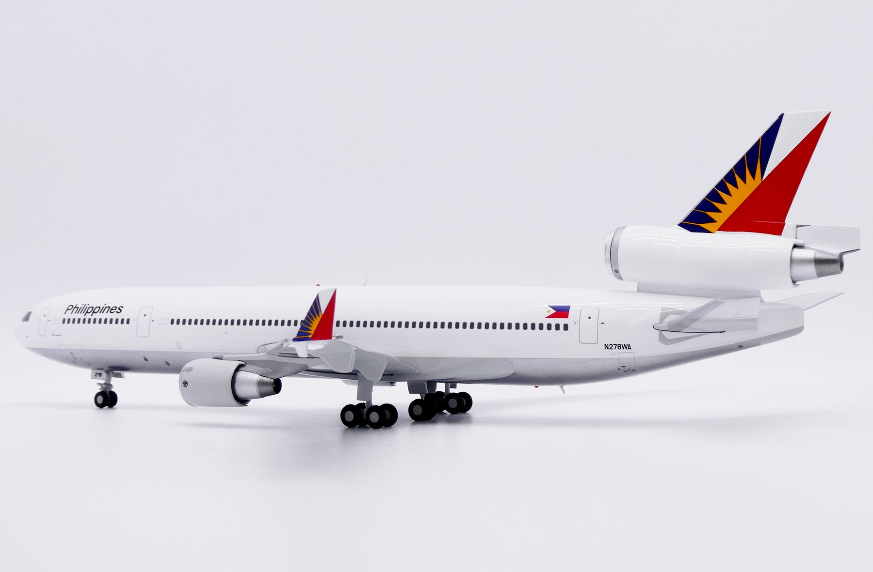 Philippine Airlines McDonnell Douglas MD-11 N278WA (XX20648)