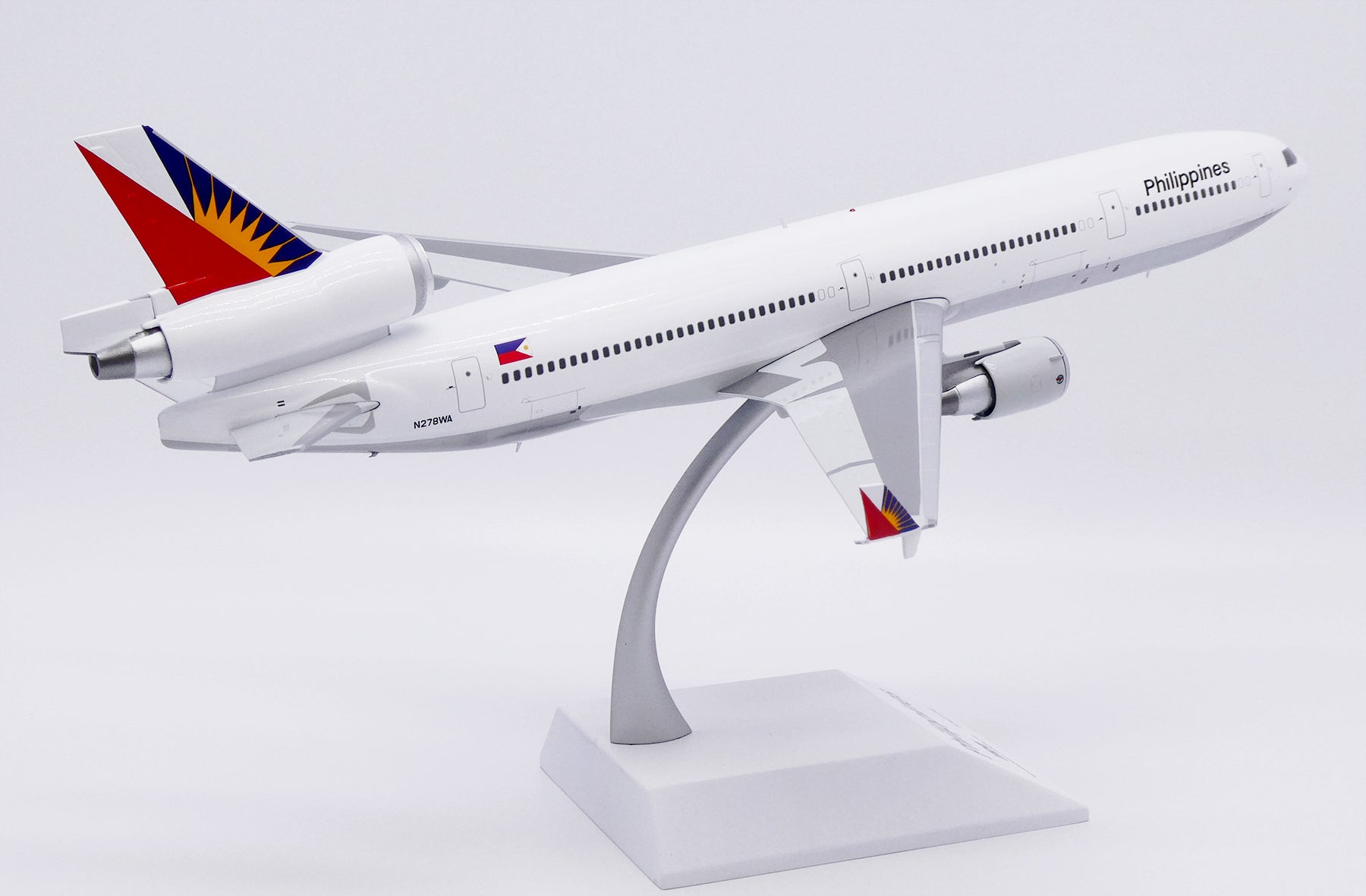 Philippine Airlines McDonnell Douglas MD-11 N278WA (XX20648)