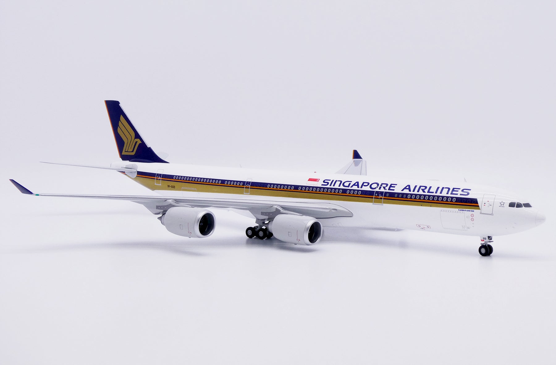 Singapore Airlines Airbus A340-500 9V-SGD (XX20674)