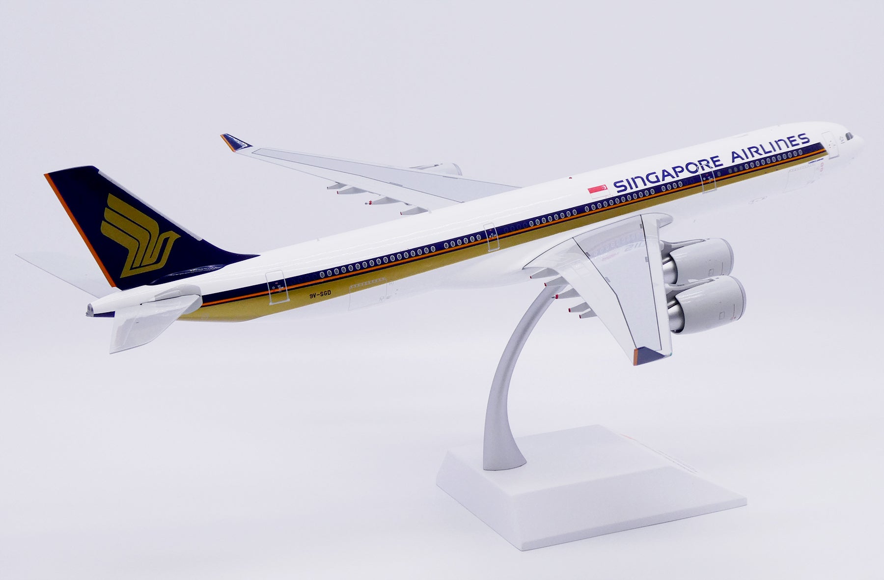 Singapore Airlines Airbus A340-500 9V-SGD (XX20674)