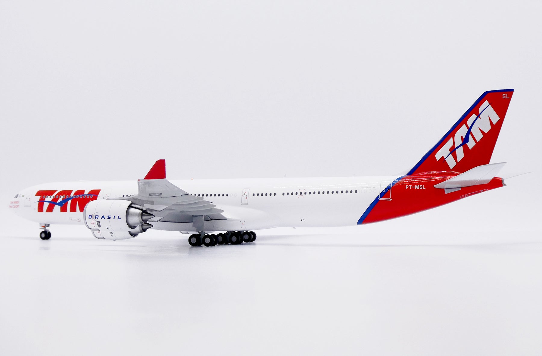 TAM Linhas Aéreas Airbus A340-500 PT-MSL (XX20682)