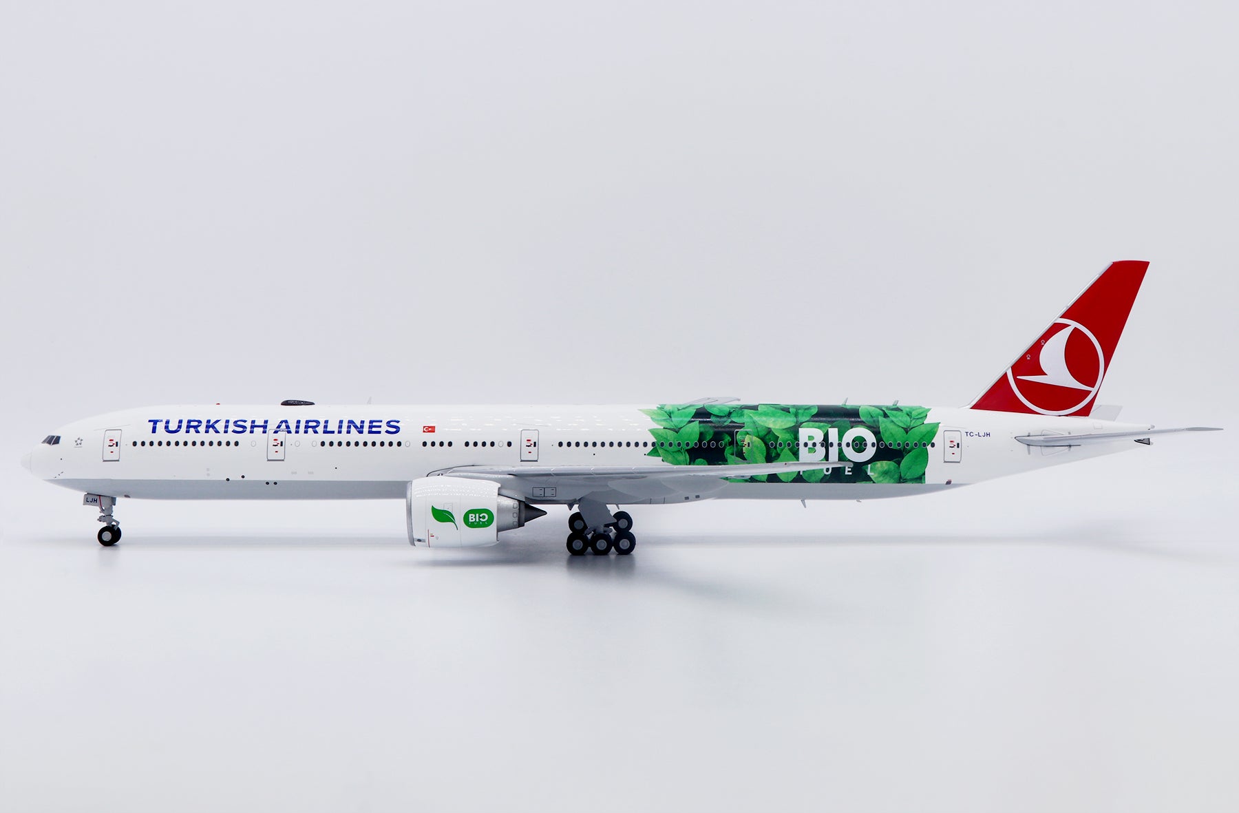 Turkish Airlines Boeing 777-300ER TC-LJH 'Bio Fuel' (XX20705)