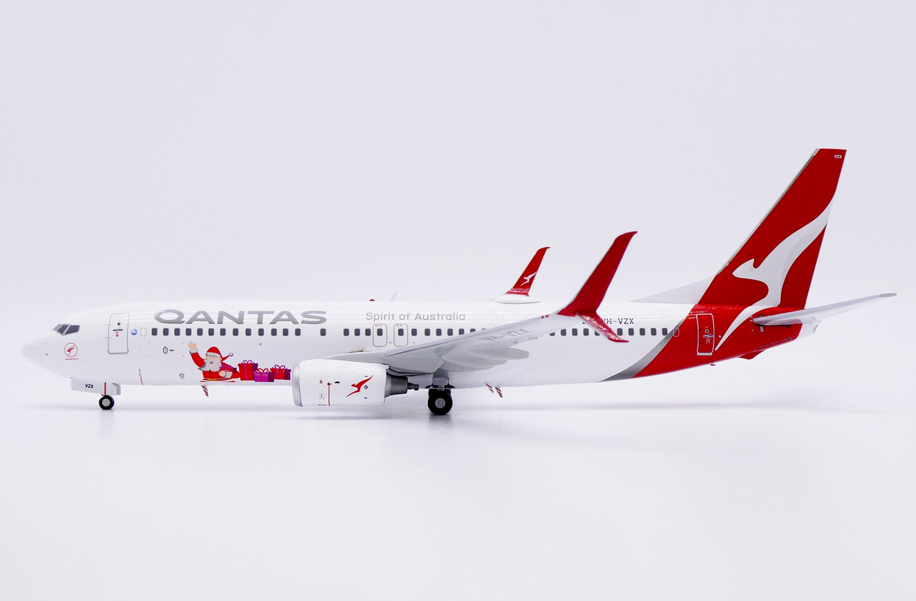 QANTAS Airways Boeing 737-800 VH-VZX 'Santa' (XX20746)