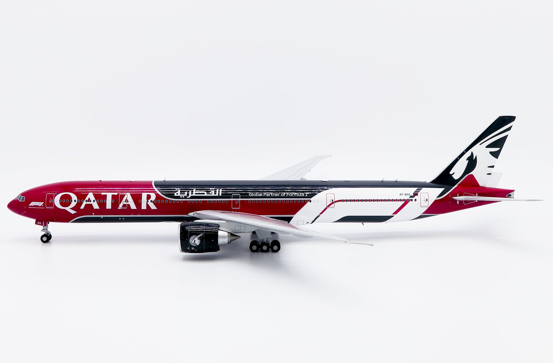 Qatar Airways Boeing 777-300ER A7-BEG 'Formula 1' (XX20874)
