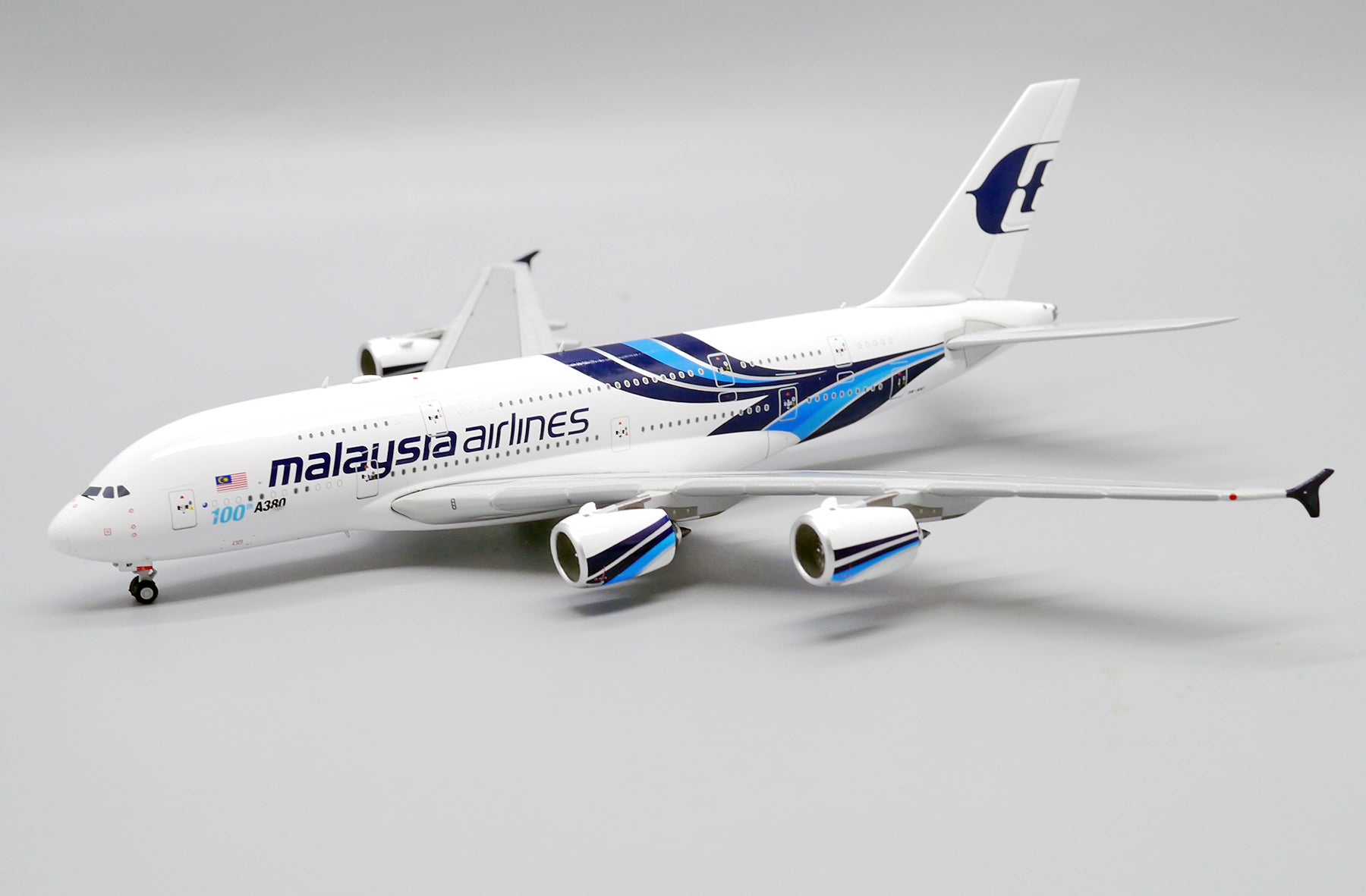 Malaysia Airlines Airbus A380-800 9M-MNF '100th Airbus A380' (XX40050)