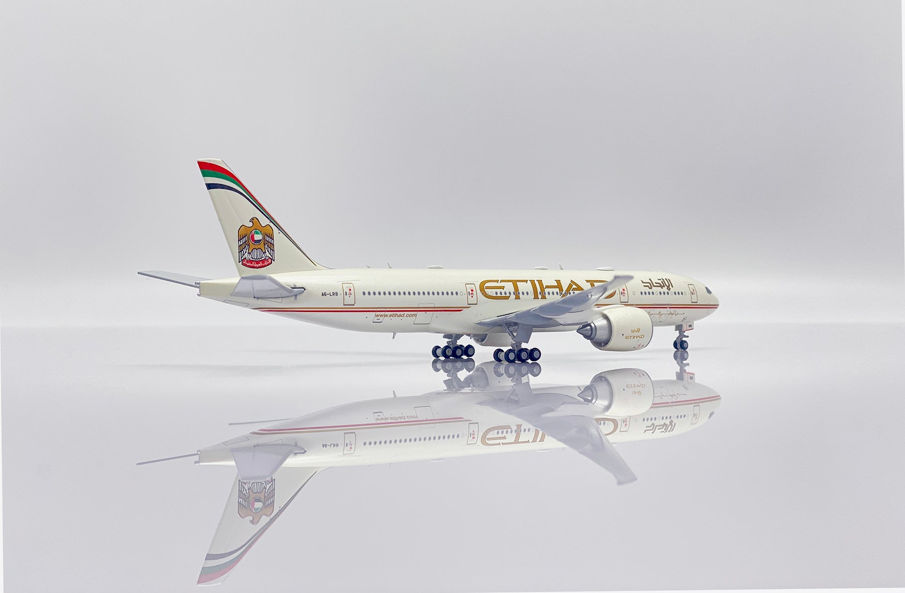 Etihad Airways Boeing 777-200LR A6-LRB 'with Aviationtag' (XX40106)