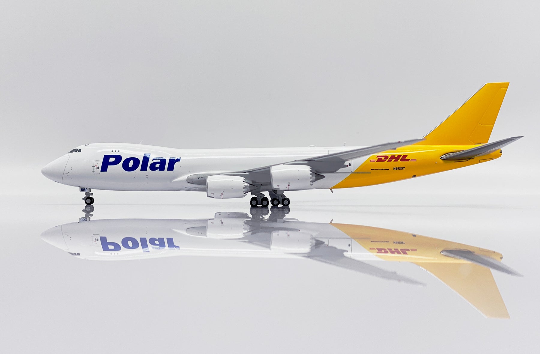 Polar Air Cargo Boeing 747-8F N852GT (XX40157)