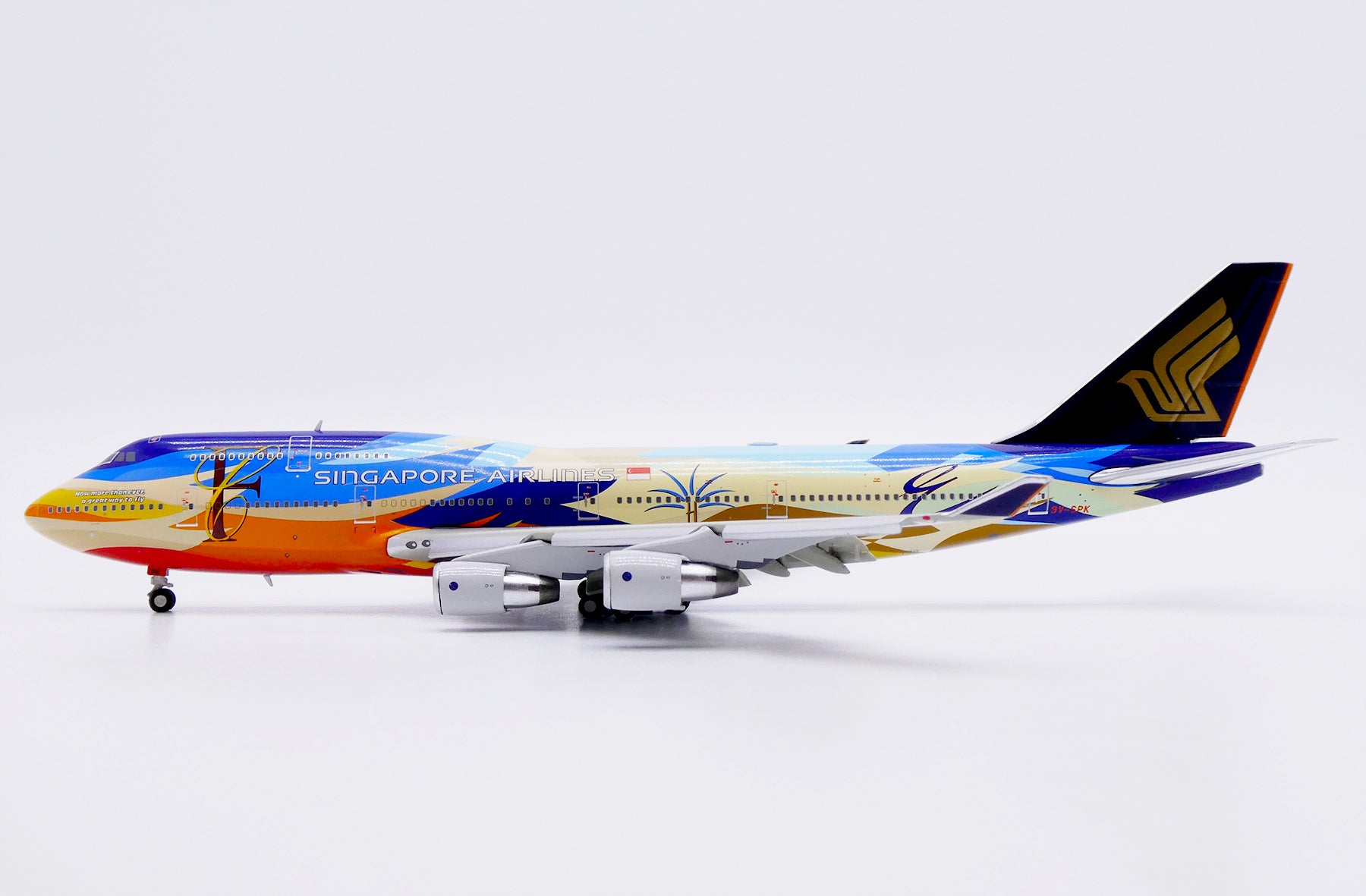 Singapore Airlines Boeing 747-400 9V-SPK 'Tropical / Flaps Down' (XX40213A)