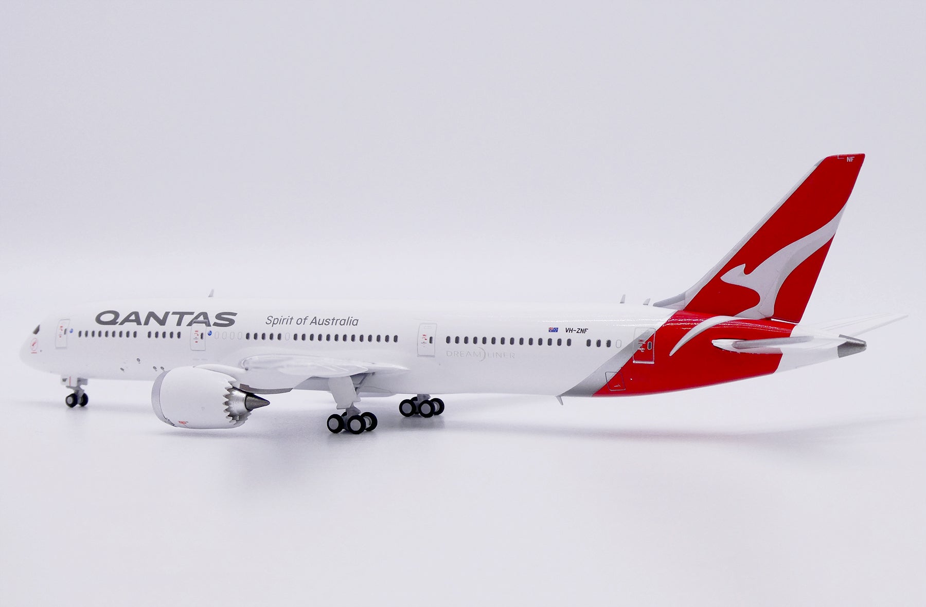 QANTAS Airways Boeing 787-9 VH-ZNF (XX40367)