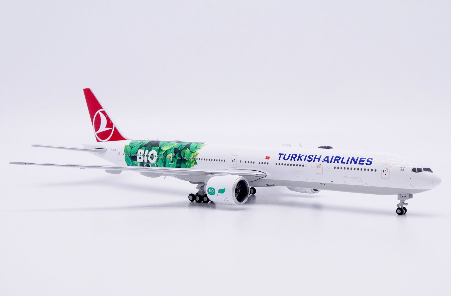 Turkish Airlines Boeing 777-300ER TC-LJH 'Bio Fuel' (XX40461)