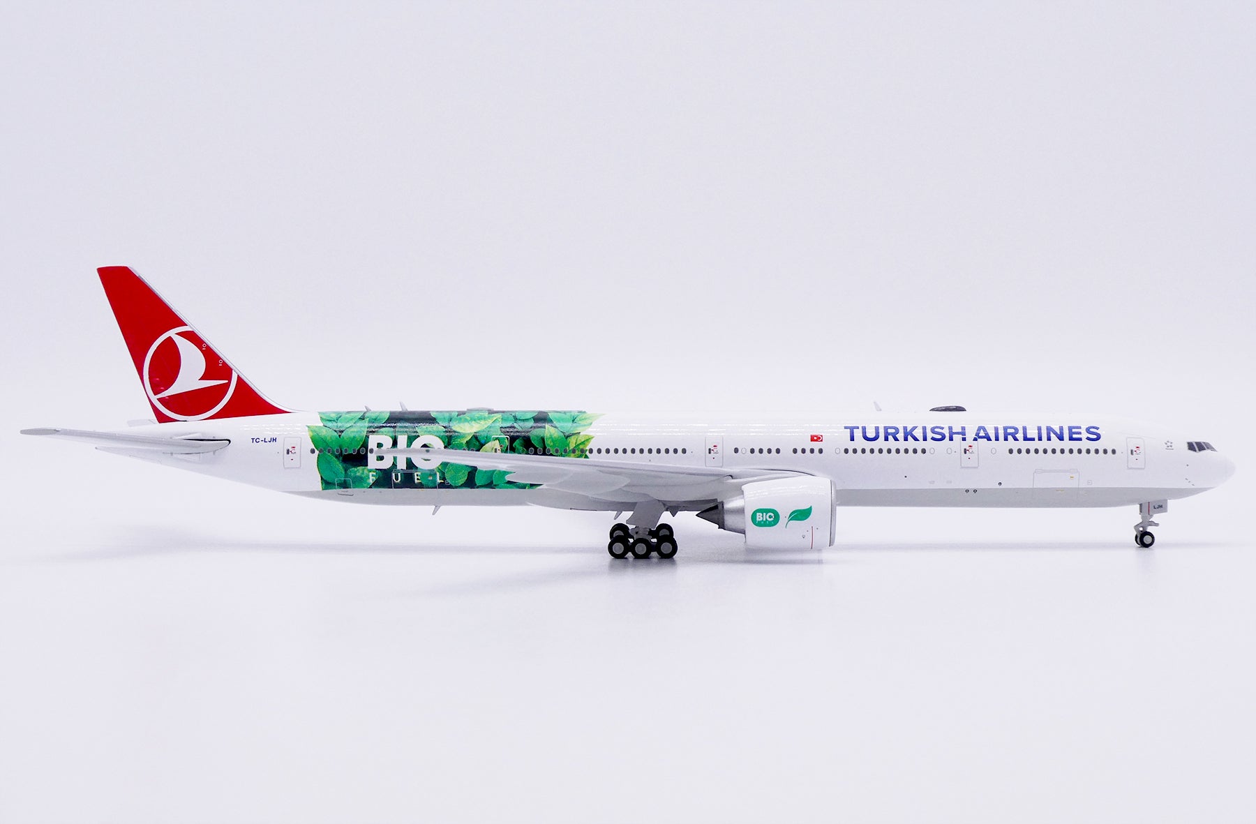 Turkish Airlines Boeing 777-300ER TC-LJH 'Bio Fuel' (XX40461)