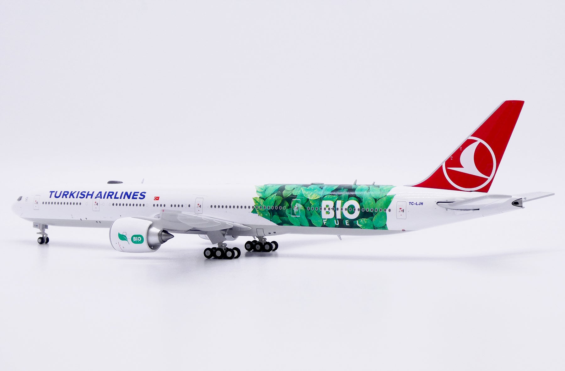 Turkish Airlines Boeing 777-300ER TC-LJH 'Bio Fuel' (XX40461)