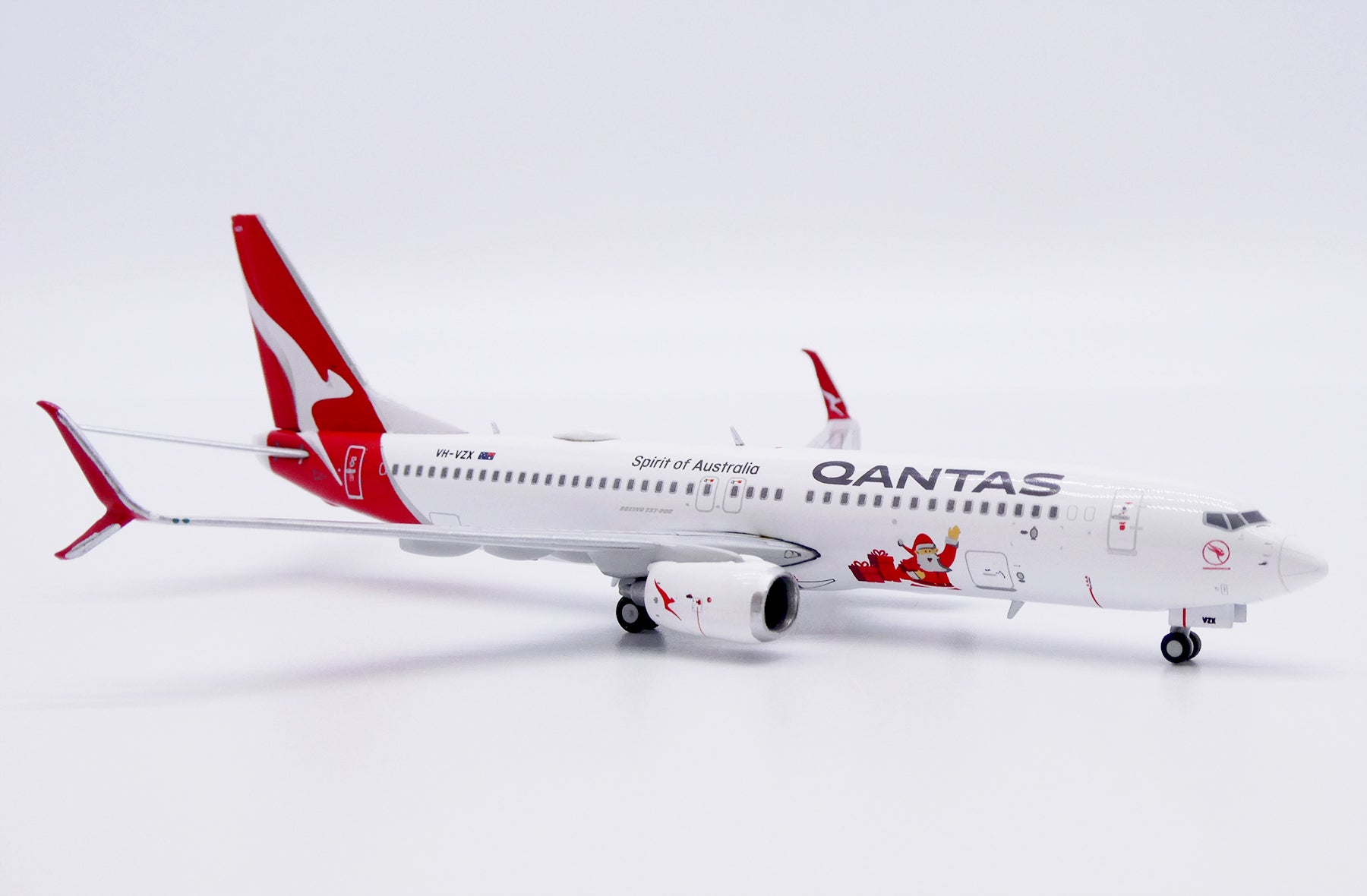 QANTAS Airways Boeing 737-800 VH-VZX 'Santa' (XX40614)