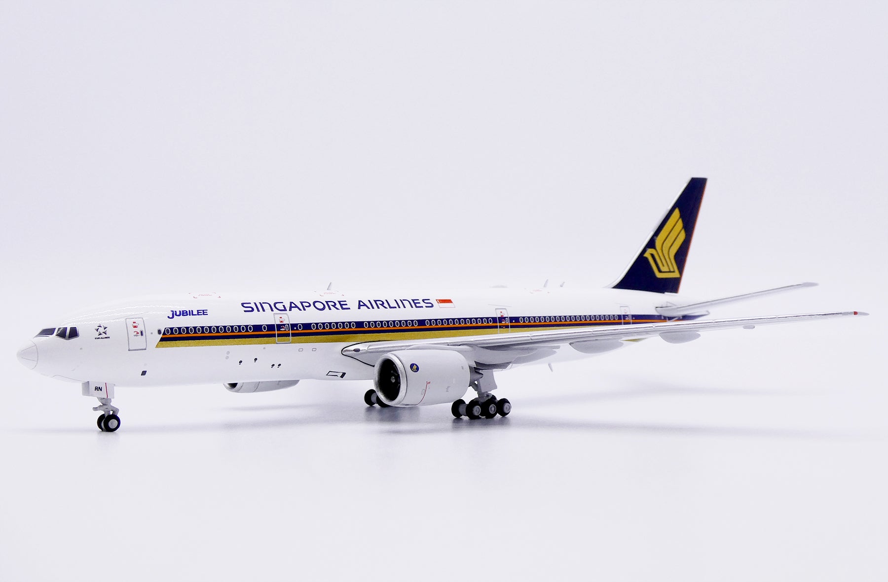 Singapore Airlines Boeing 777-200ER 9V-SRN (XX40617)