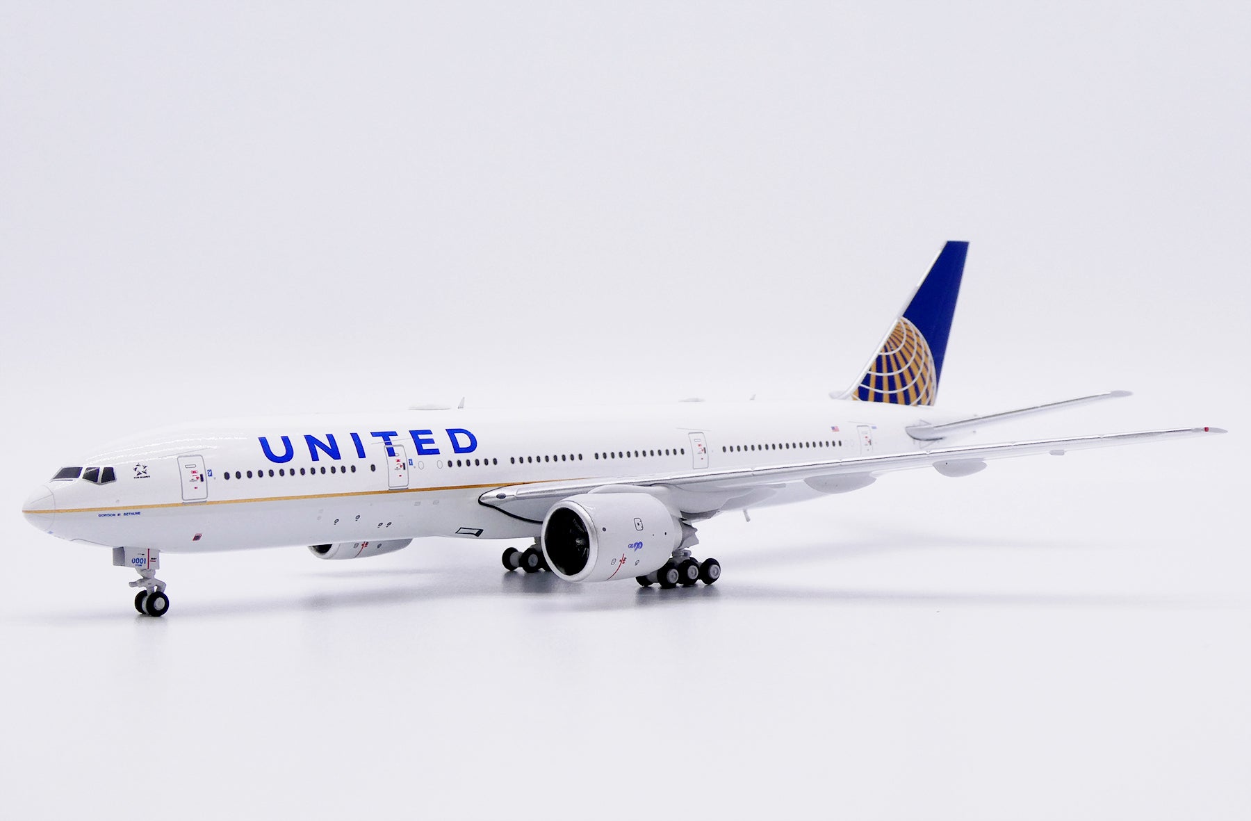 United Airlines Boeing 777-200ER N78001 (XX40671)
