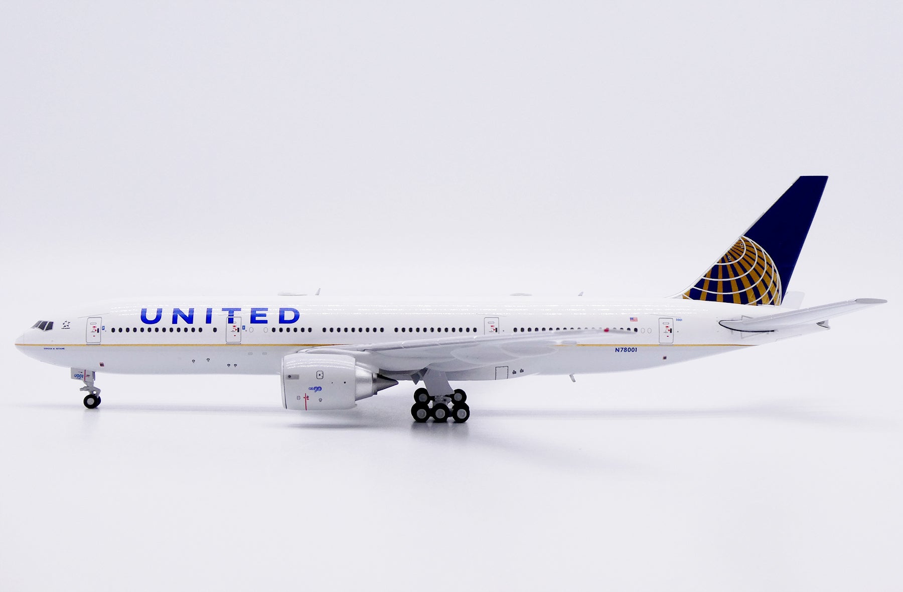 United Airlines Boeing 777-200ER N78001 (XX40671)