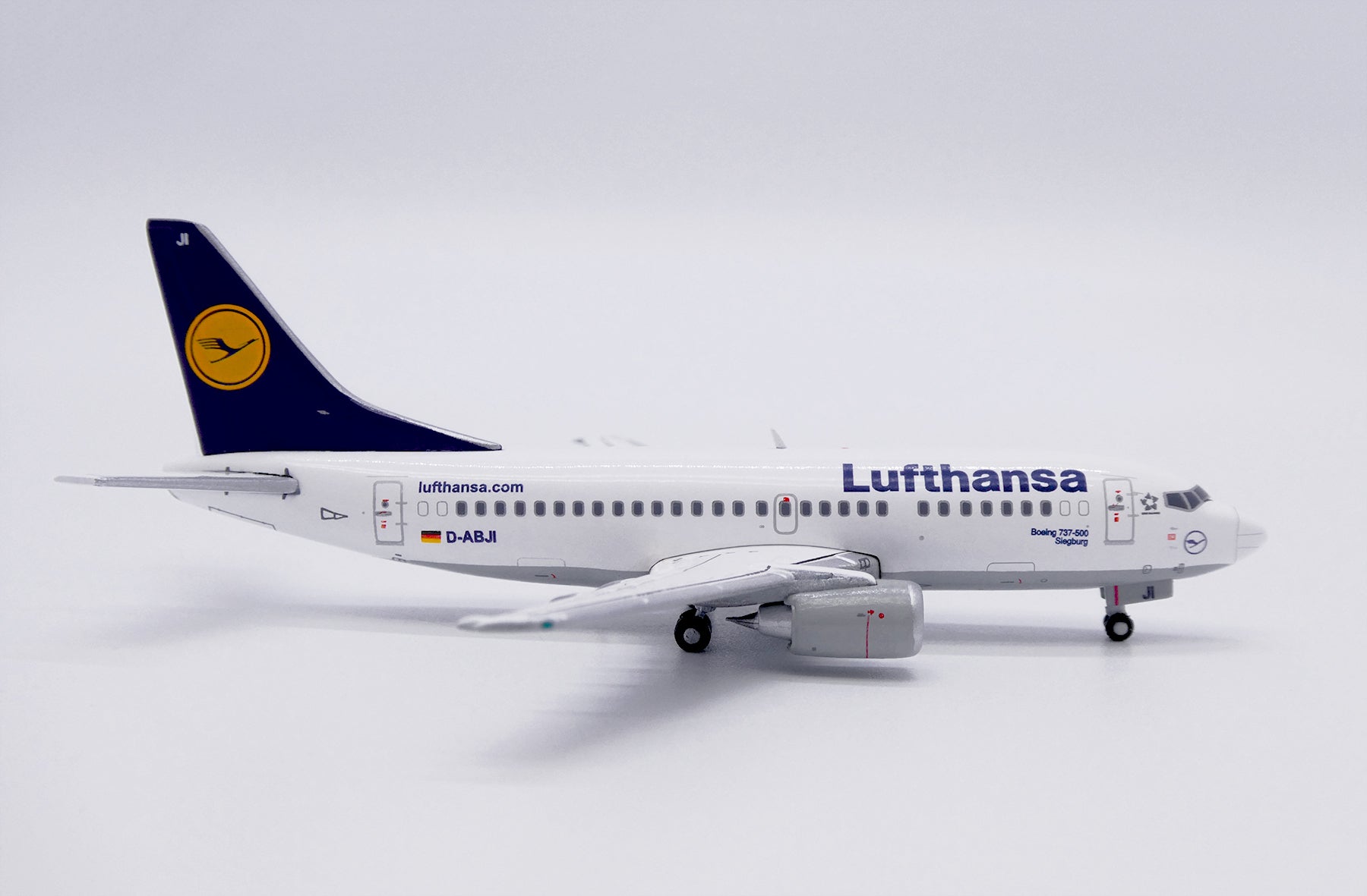 Lufthansa Boeing 737-500 D-ABJI (XX4885)