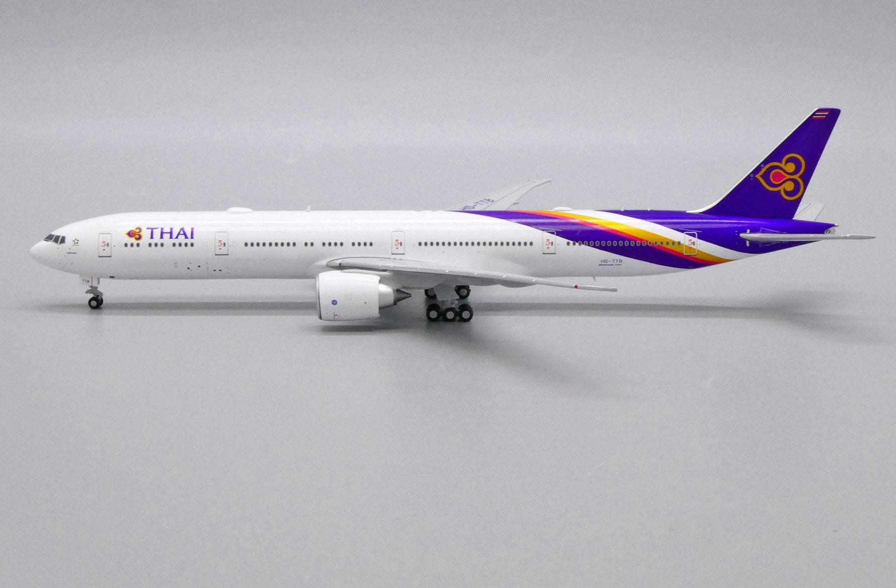 Thai Airways International Boeing 777-300ER HS-TTB (XX4900)