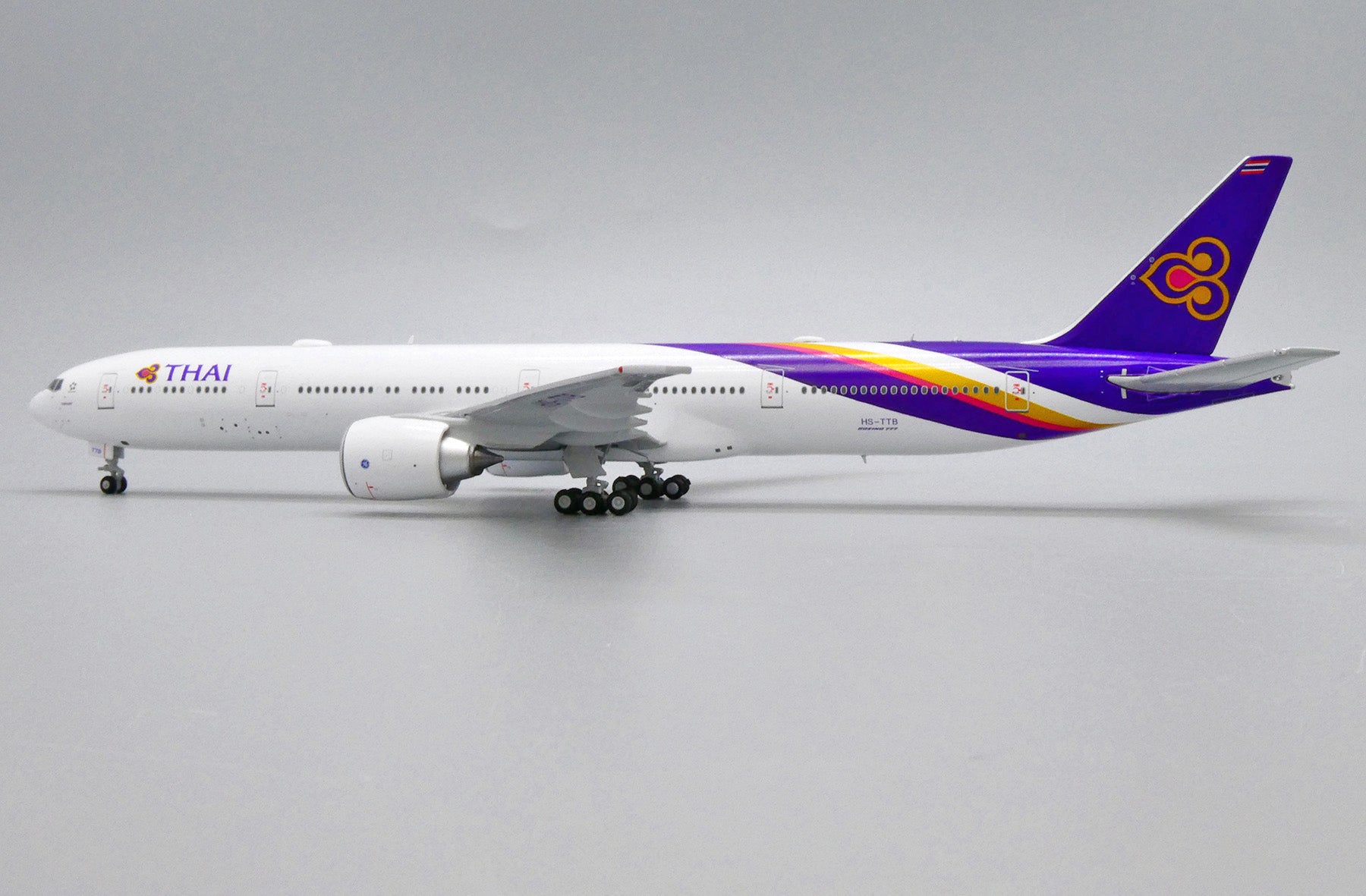 Thai Airways International Boeing 777-300ER HS-TTB (XX4900)